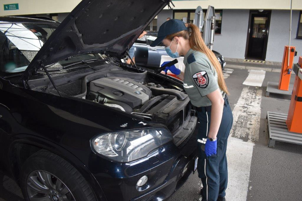 fot.-KAS-3 Dobre informacje dla kandydatów do służby. Większa liczba wolnych etatów